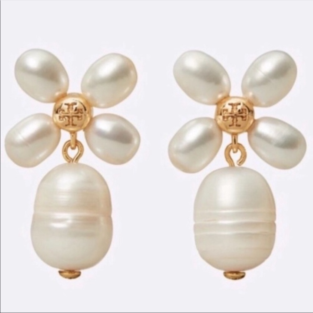 TORY BURCH Flower & Clover Pearl Earrings